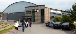 Alavuden Curling järjestää kauden avausturnauksen 22.-24.8.2025 Alavuden jäähallilla.