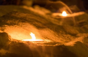 Alavuden Reserviläisten perinteiset joulutulet järjestetään Alavuden Sankarihautausmaan ja Muistojen kappelin alueella torstaina 11.12.2025 klo 18.00.