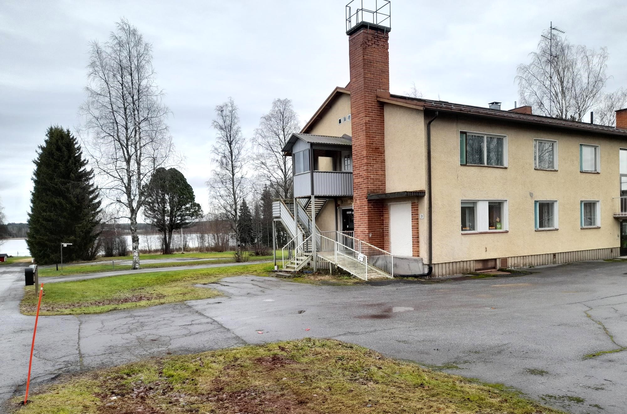 Alavuden kaupungin nuorisopalveluiden nuorisotila Potero Töysän taajamassa osoitteessa Rantatie 3, Alavus.